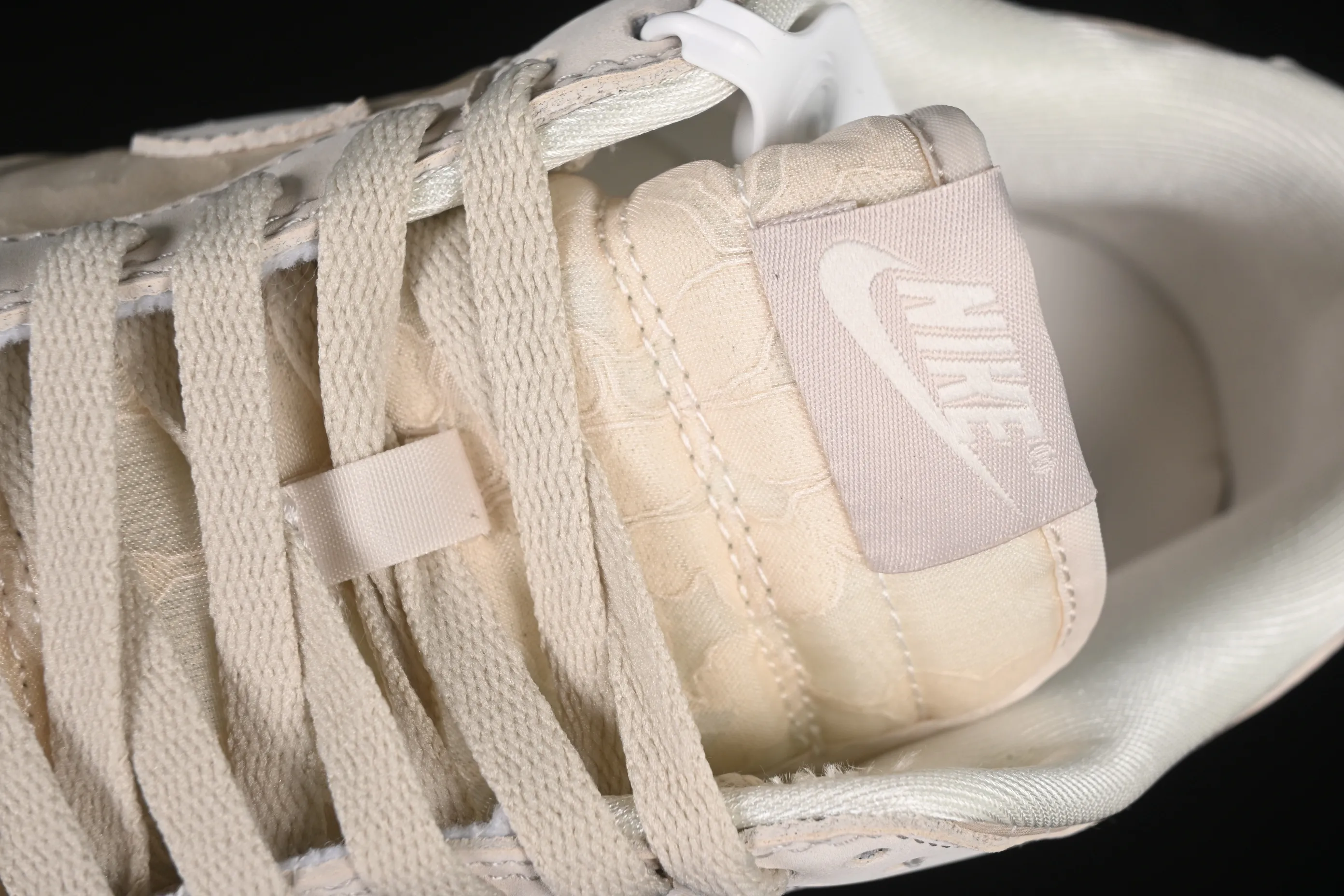 All Categories Nk SB Dunk Series Nk SB Dunk Low Low-top sneakers Nike SB Dunk Low "Light Orewood Brown" Hidden girl low-top casual sneakers HJ5870-100